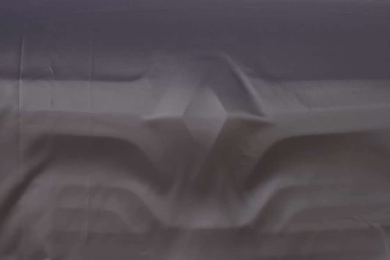 Renault показала в видеоролике загадочную новинку