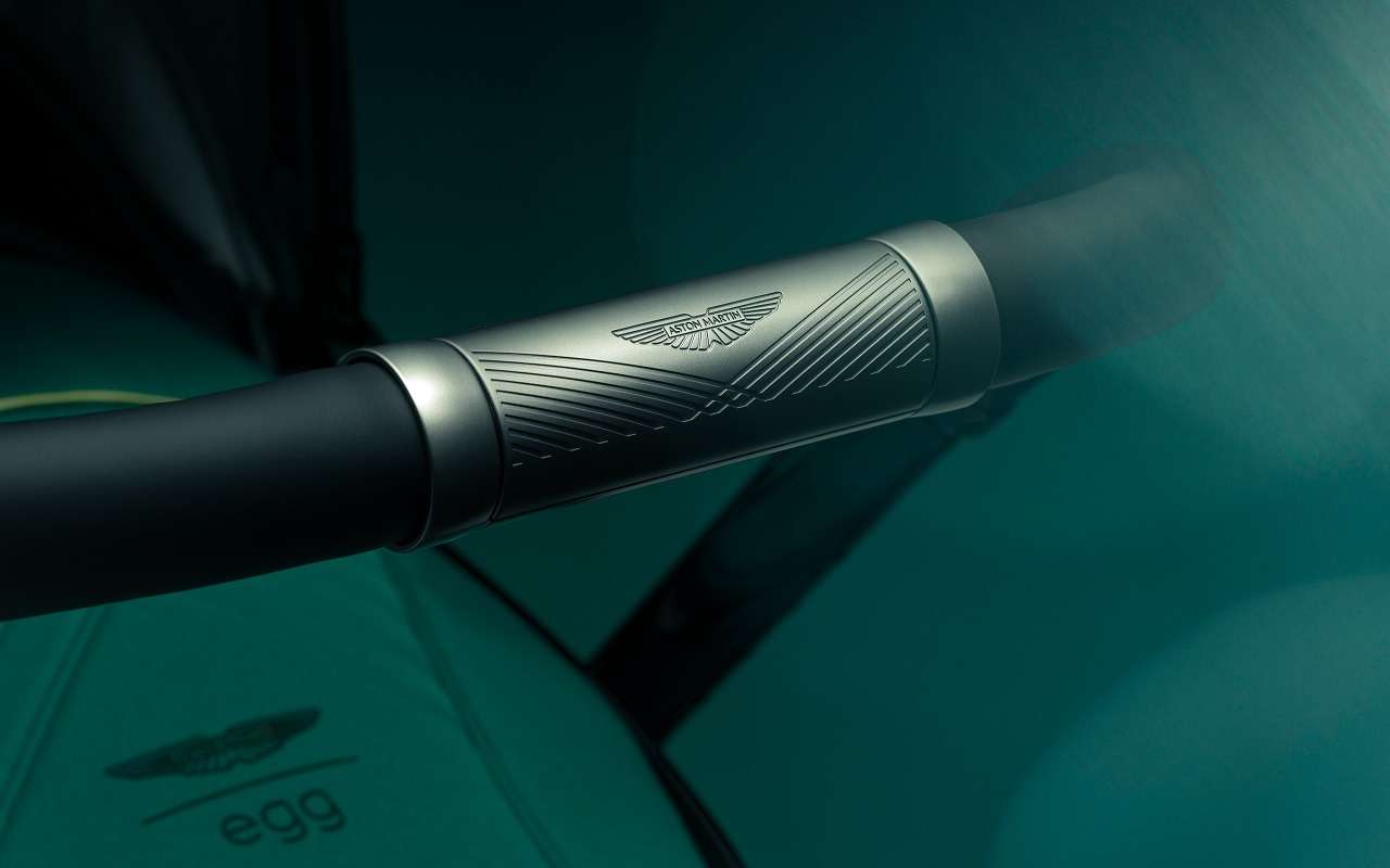 Вышел новый Aston Martin – он стоит 290 000 рублей, но есть нюанс