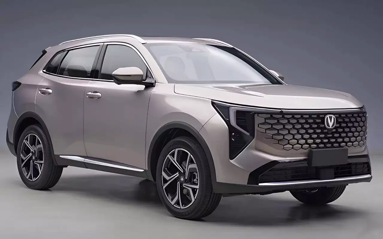 Мощный движок, полный привод — новое поколение популярной в РФ марки!