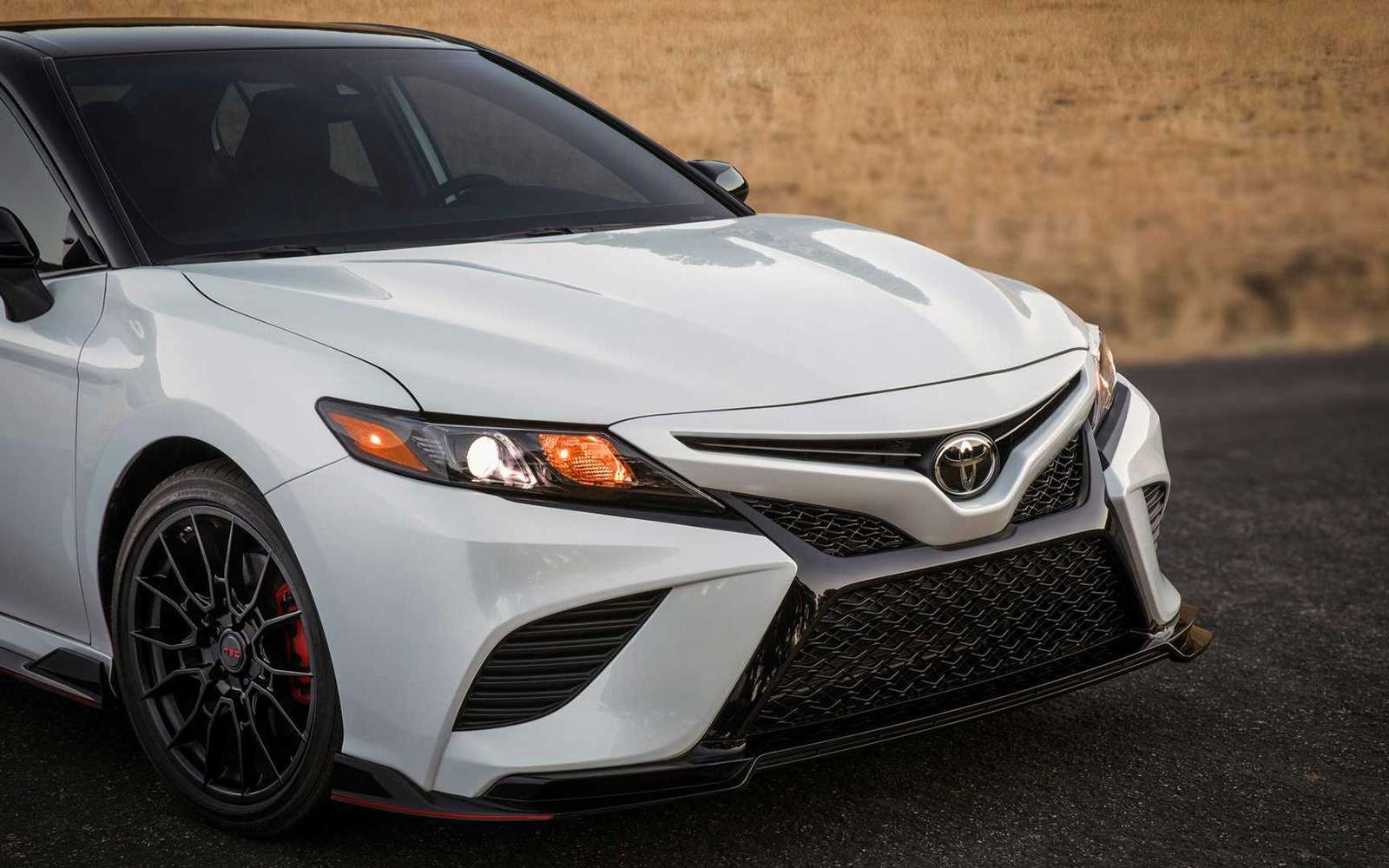 toyota camry 2020