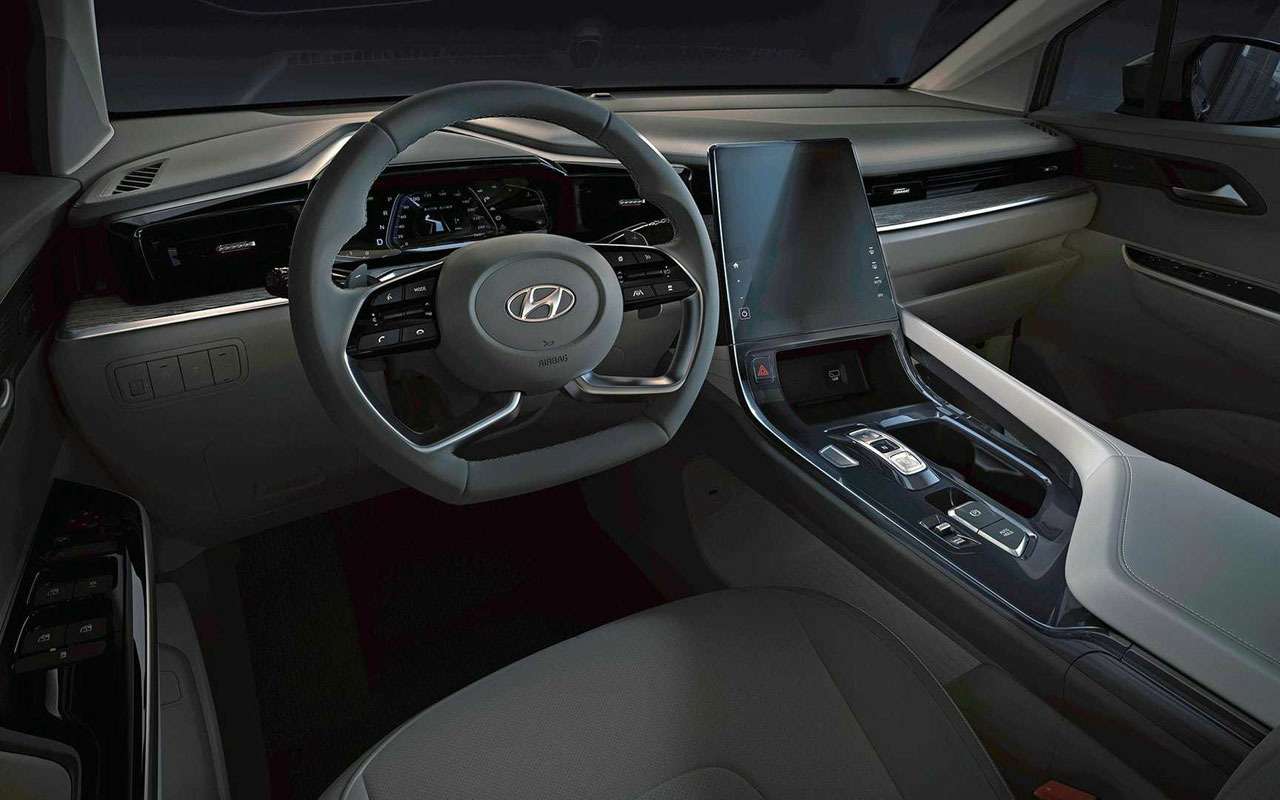 Новый Hyundai Custo — первые фото салона