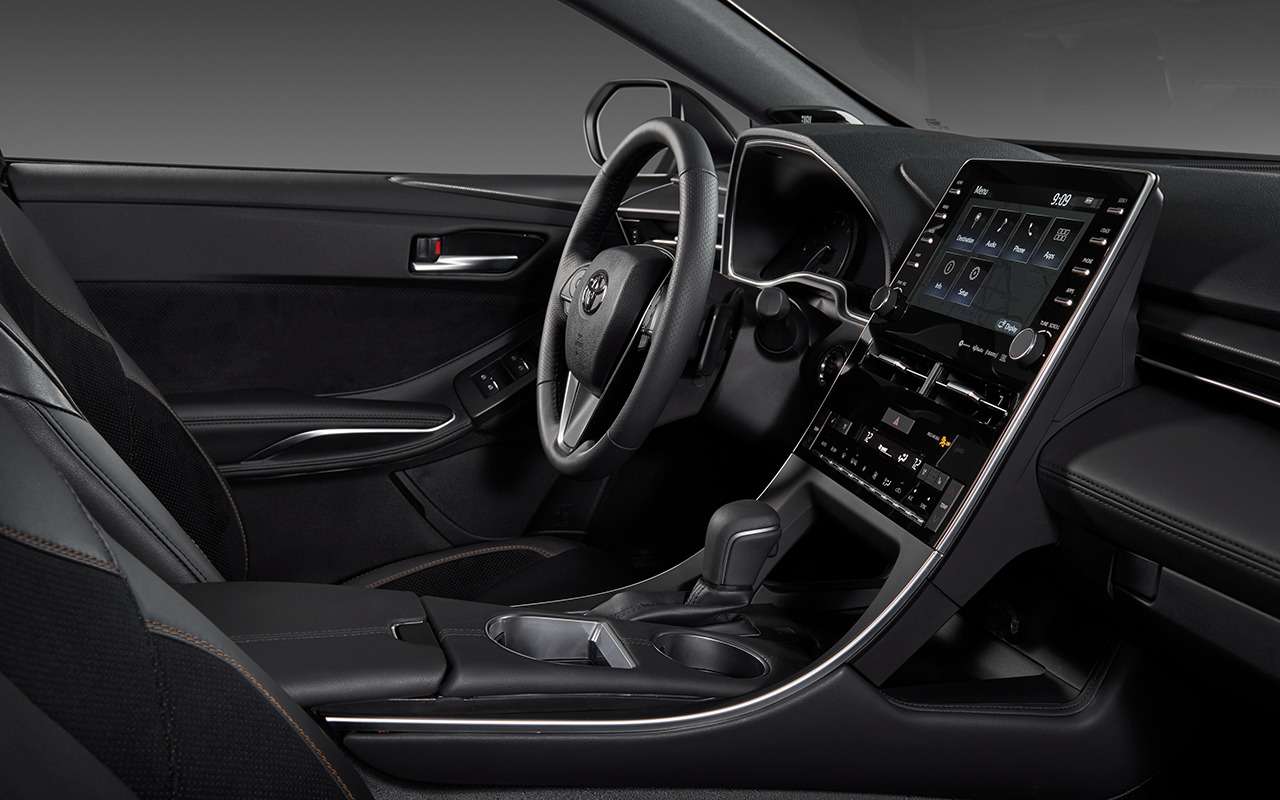 Интерьер Toyota Avalon