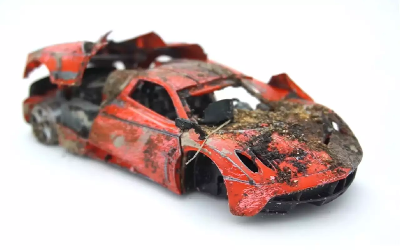 Нашел на свалке и восстановил «в идеал»: реставрация модели Pagani