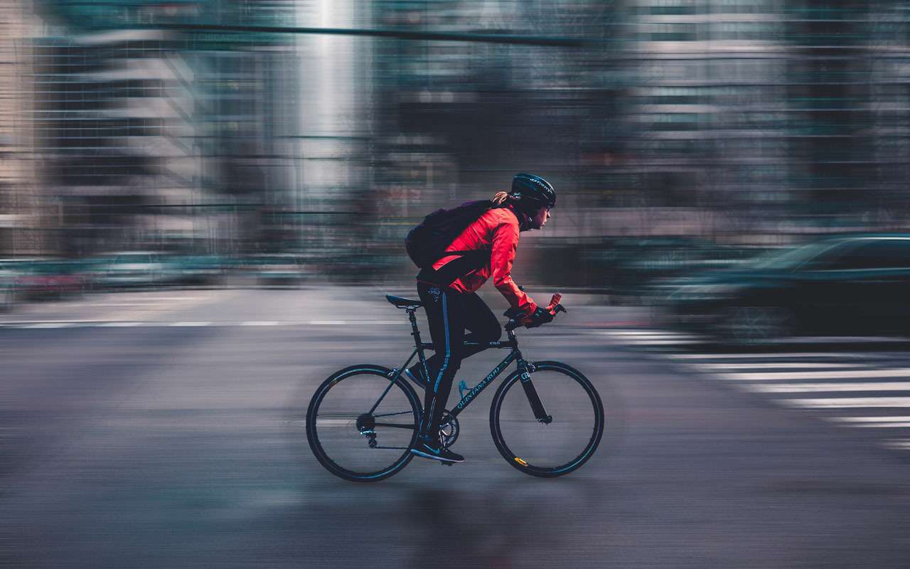 Велосипедистов-нарушителей надо лишать прав - депутатский вброс