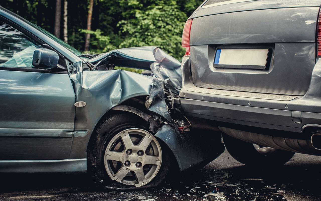 Бампер, бампер, лобовик — эти детали страдают чаще всего