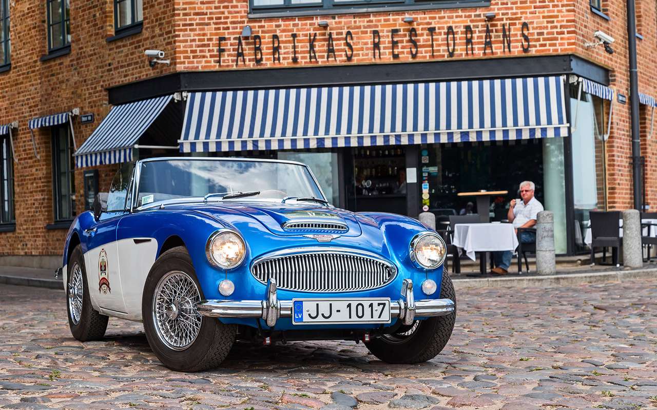 Austin-Healey – яркий представитель романтической эпохи расцвета британских спорткаров.
