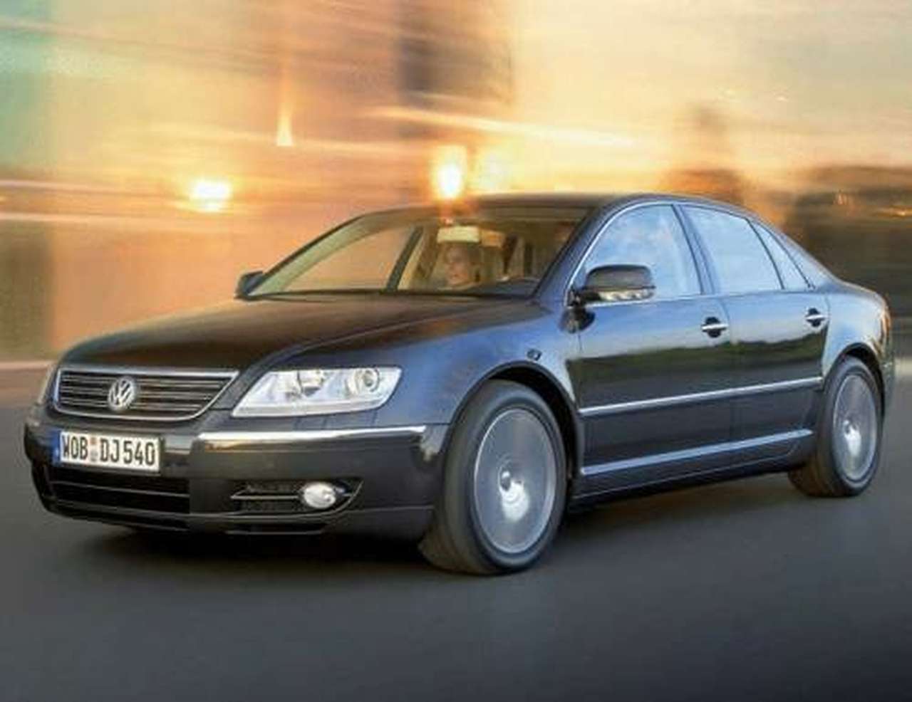 VW Phaeton стал еще мощнее