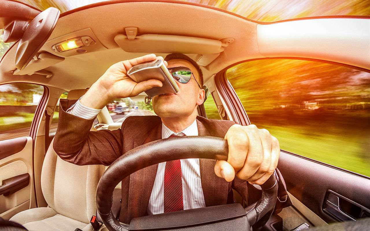 Водителям не дадут выпить после аварии: МВД ужесточит наказание