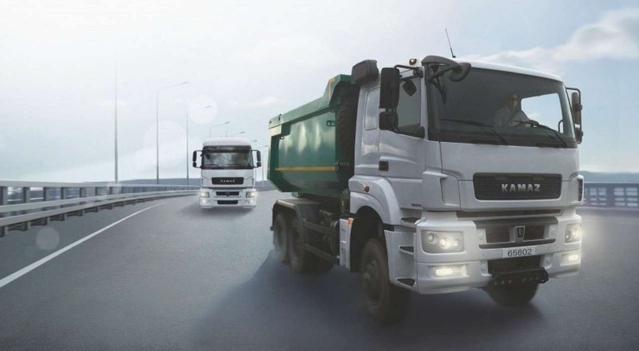 Беспилотные КАМАЗы прокатятся по платной трассе