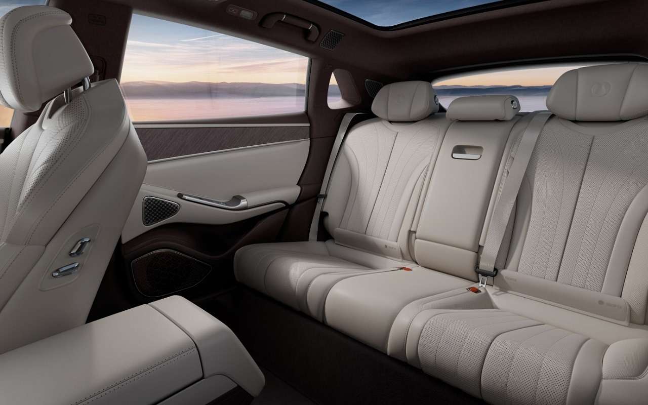 Интерьер Denza Z9 GT