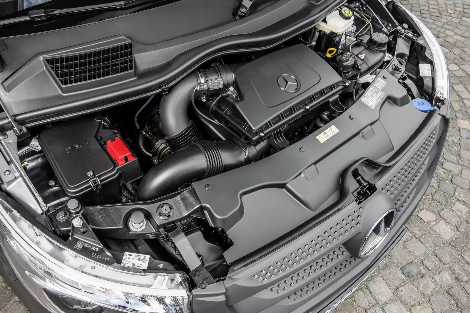 Mercedes Vito: So tauschen Sie die Zusatzbatterie für die ECO Start-Stopp-Funkti