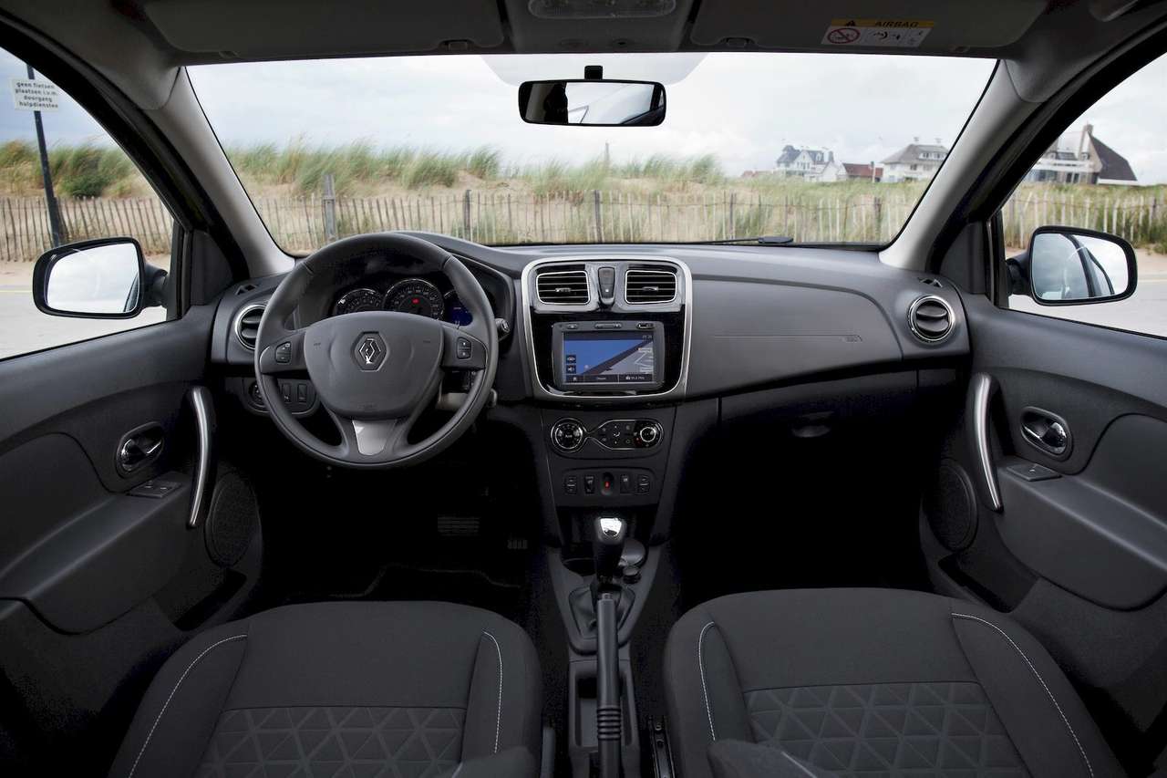 Easy'R: ищем альтернативу «механике» для бюджетных Renault