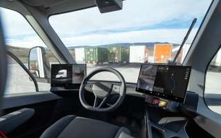 Интерьер Tesla Semi 2026