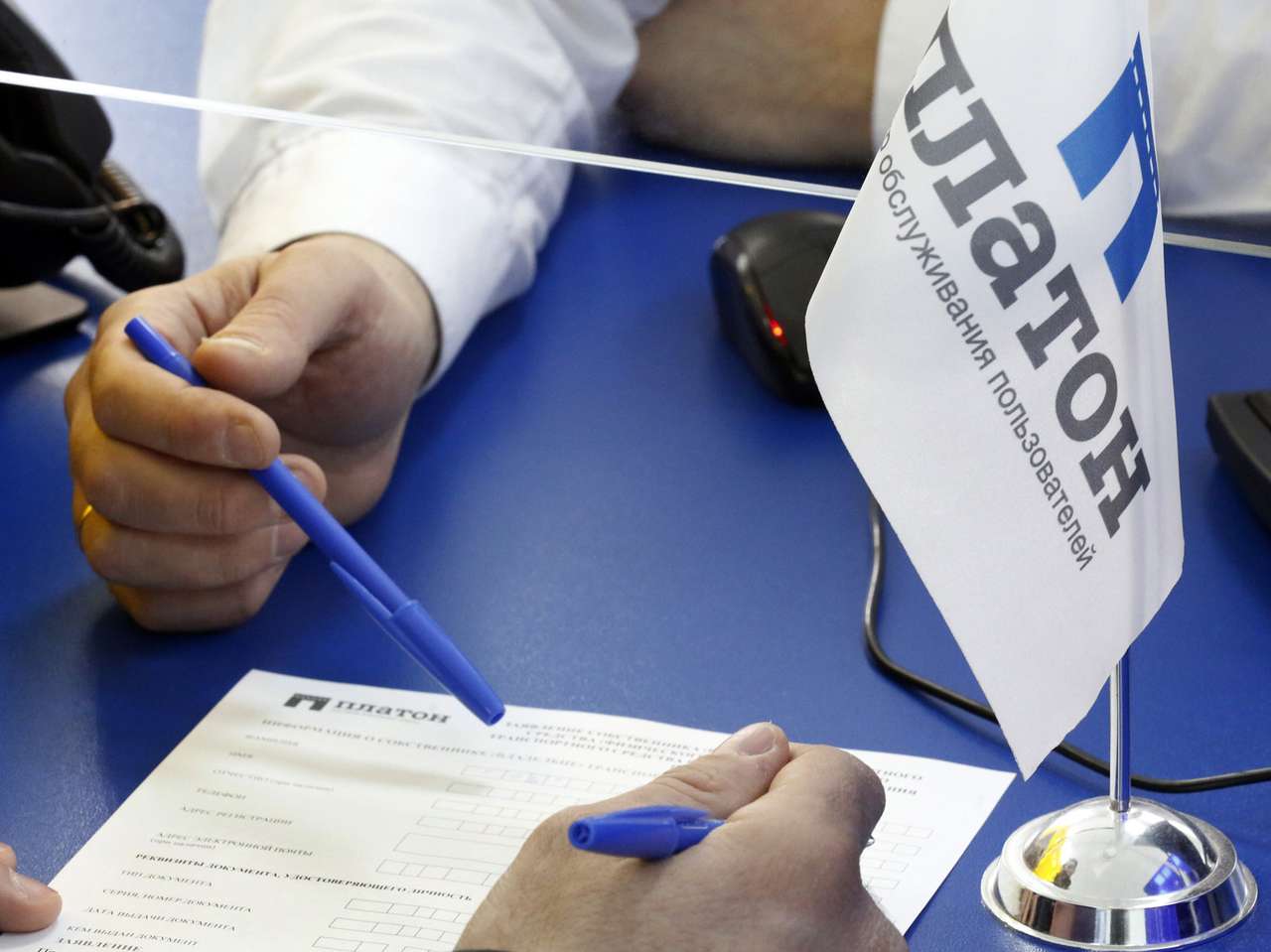 Максим Соколов назвал окончательную дату повышения тарифа «Платона»