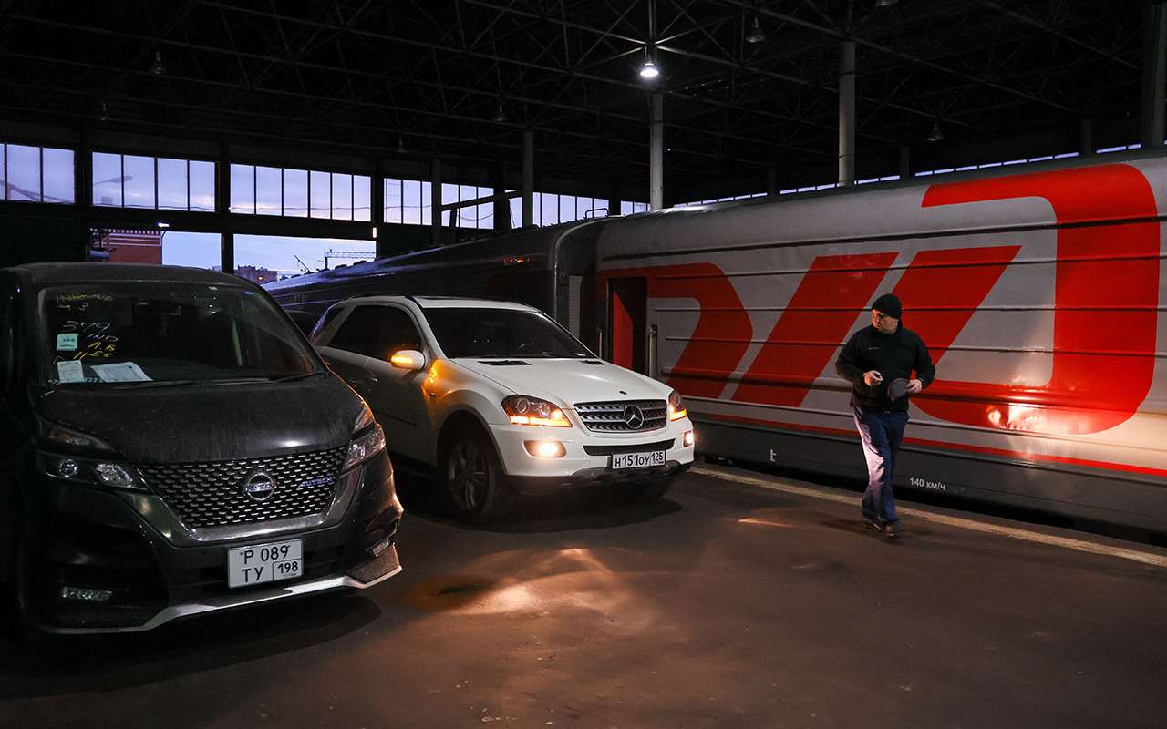 РЖД: инфраструктура компании позволяет перевозить авто по схеме «от двери до двери»