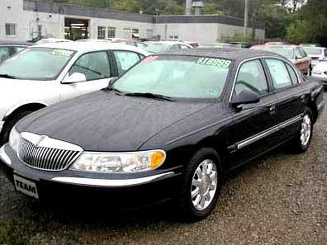 Ford отзывает Lincoln Continental