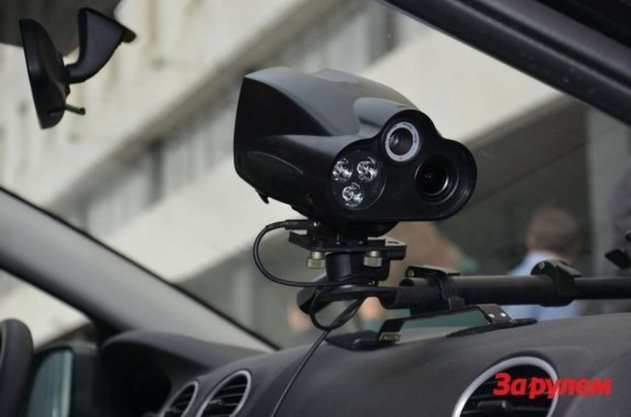 Над контролерами парковок поставят надзирателей