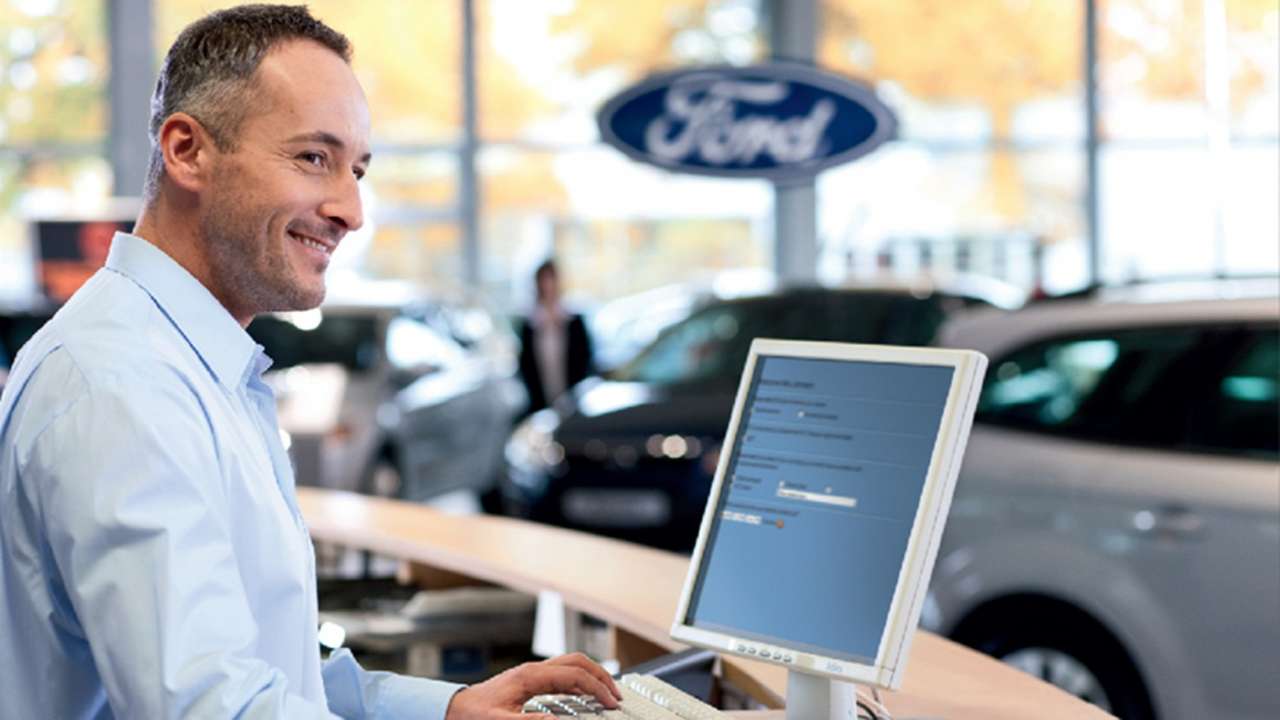 Ford переводит сервисные книжки в электронный формат 