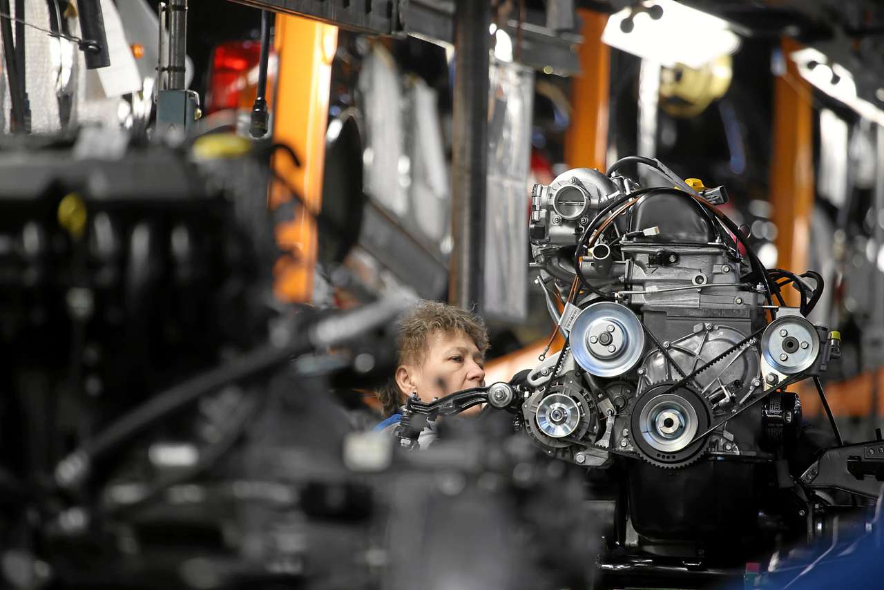 АВТОВАЗ опять готовится к сокращениям