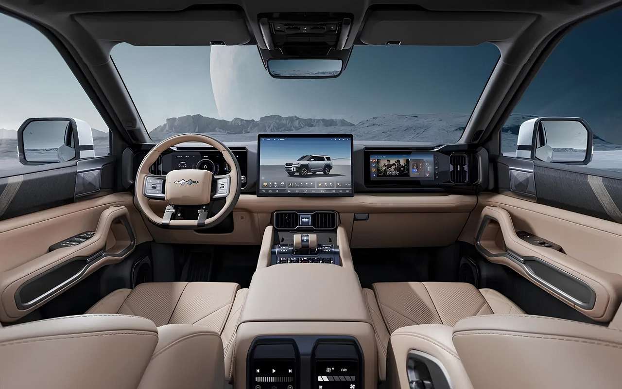 Интерьер BYD Leopard 8