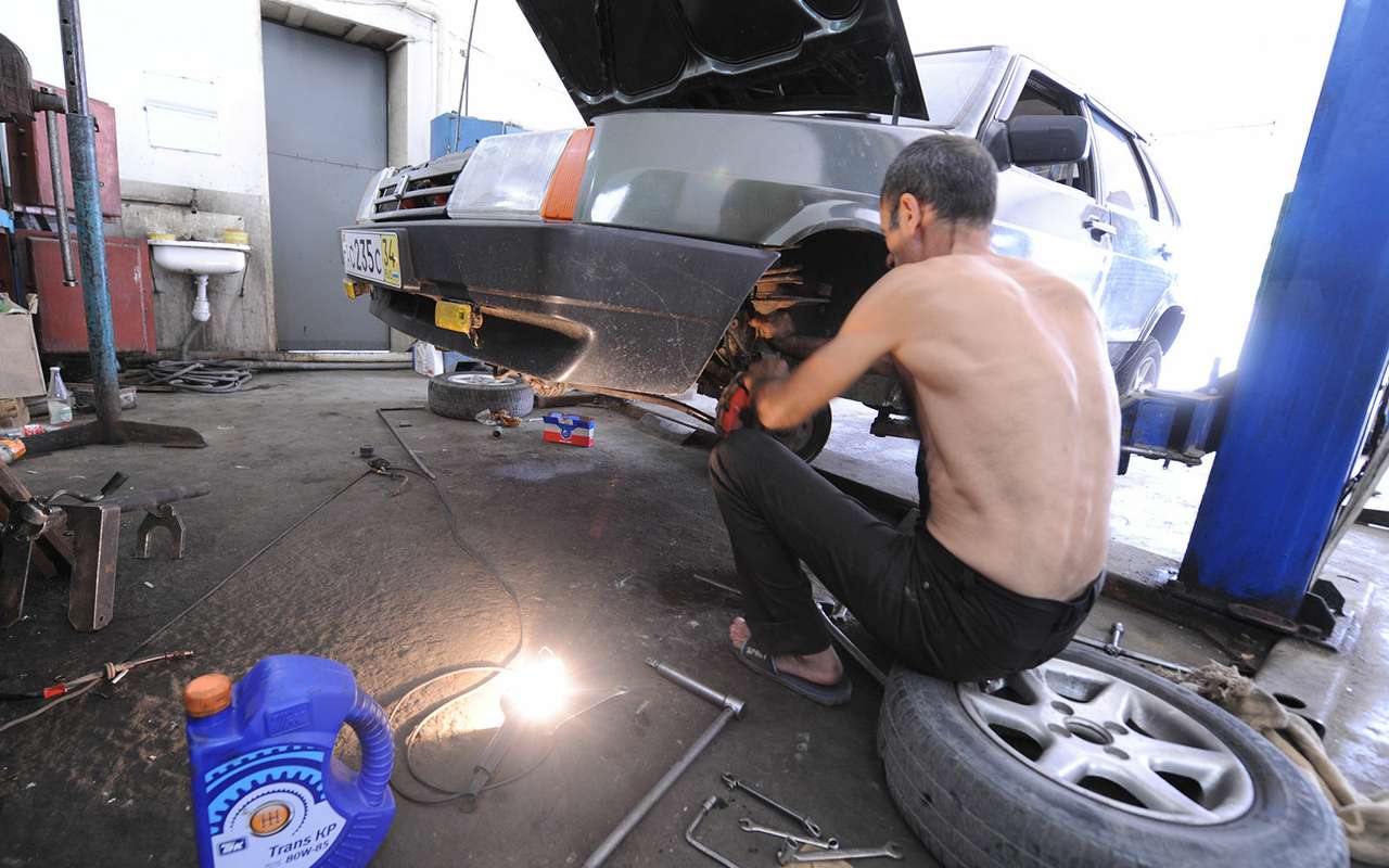 За год расходы российских автовладельцев выросли почти на треть