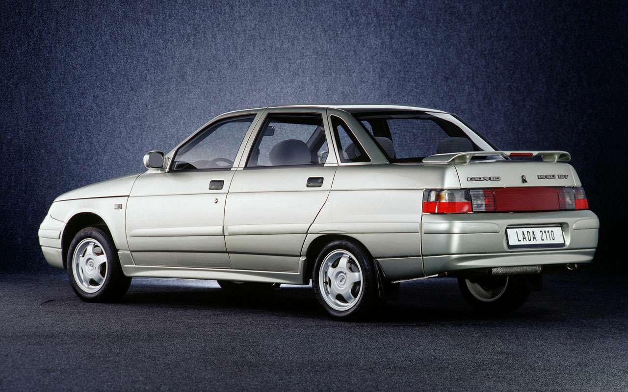 Большинство автомобилей в России старше 10 лет