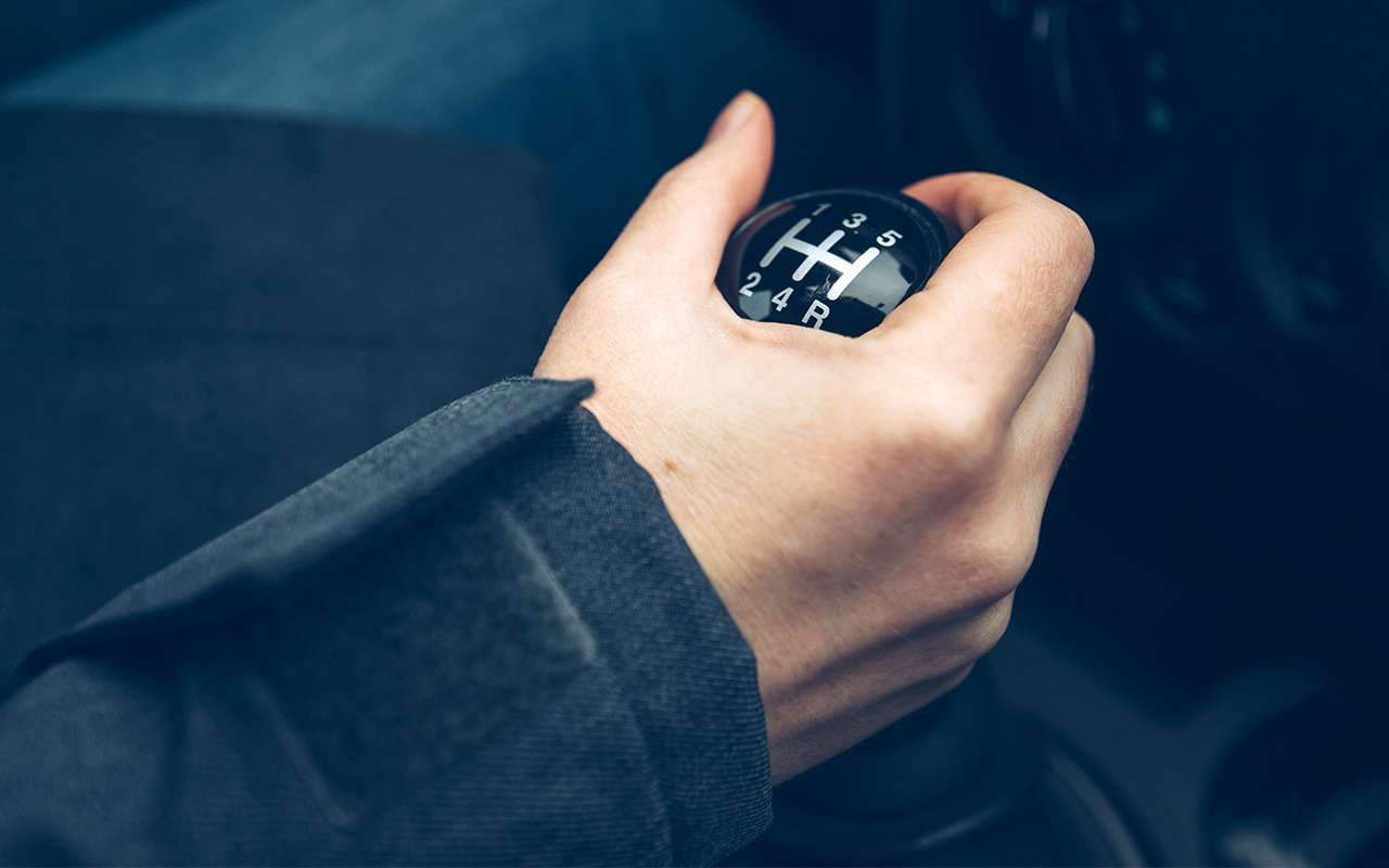 Неисправности МКП: почему стала вылетать передача?