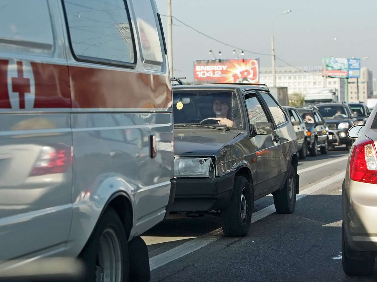 Опрос ЗР: Ездим не по правилам, а по понятиям