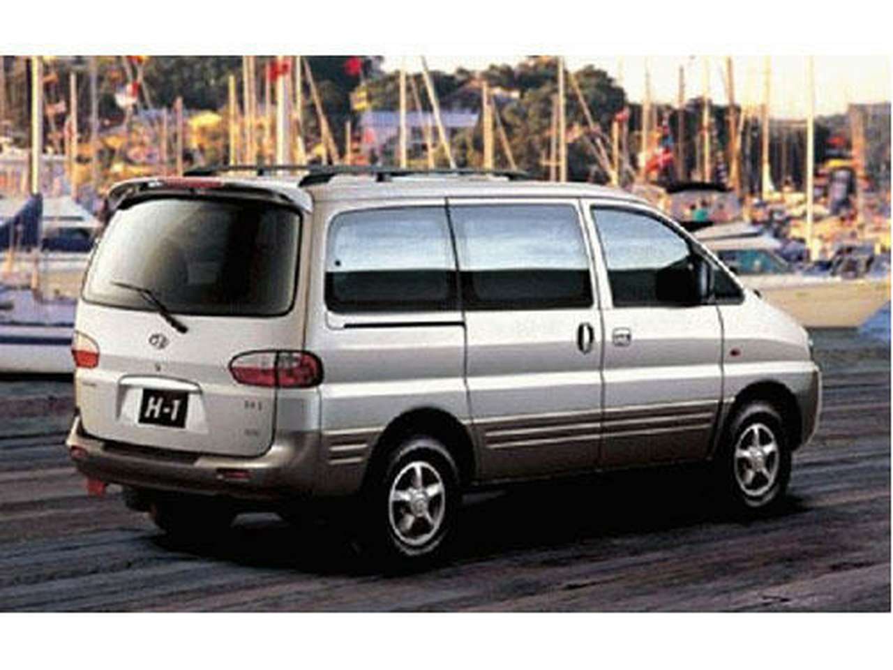 Новый компакт-вэн Hyundai H-1 выходит на российский рынок