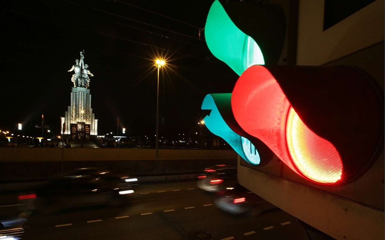 Изменилась схема работы светофоров ночью