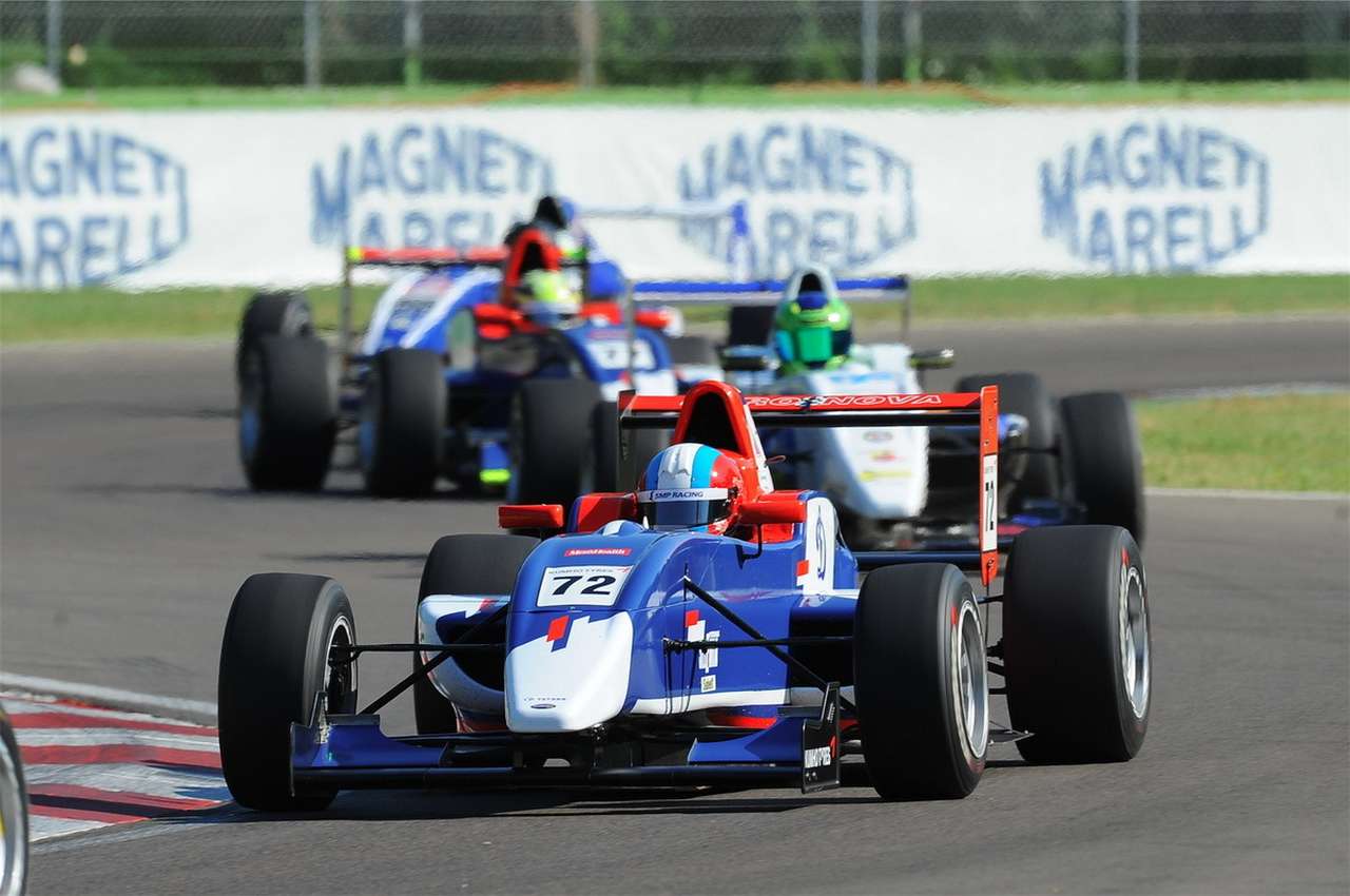 Formula Abarth: Трофимов и Ларионов снова набрали очки