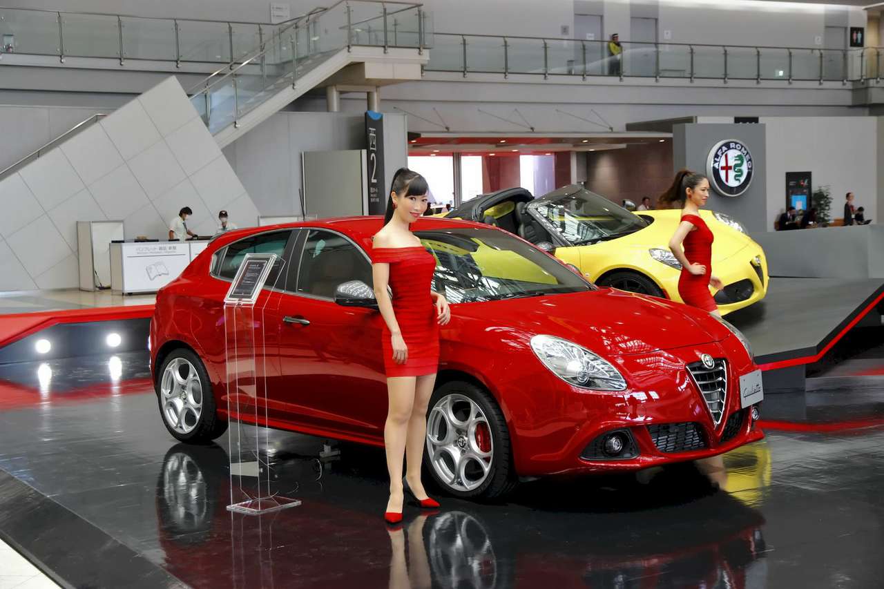 Девушки Токийского мотор-шоу 2015 (ФОТО)