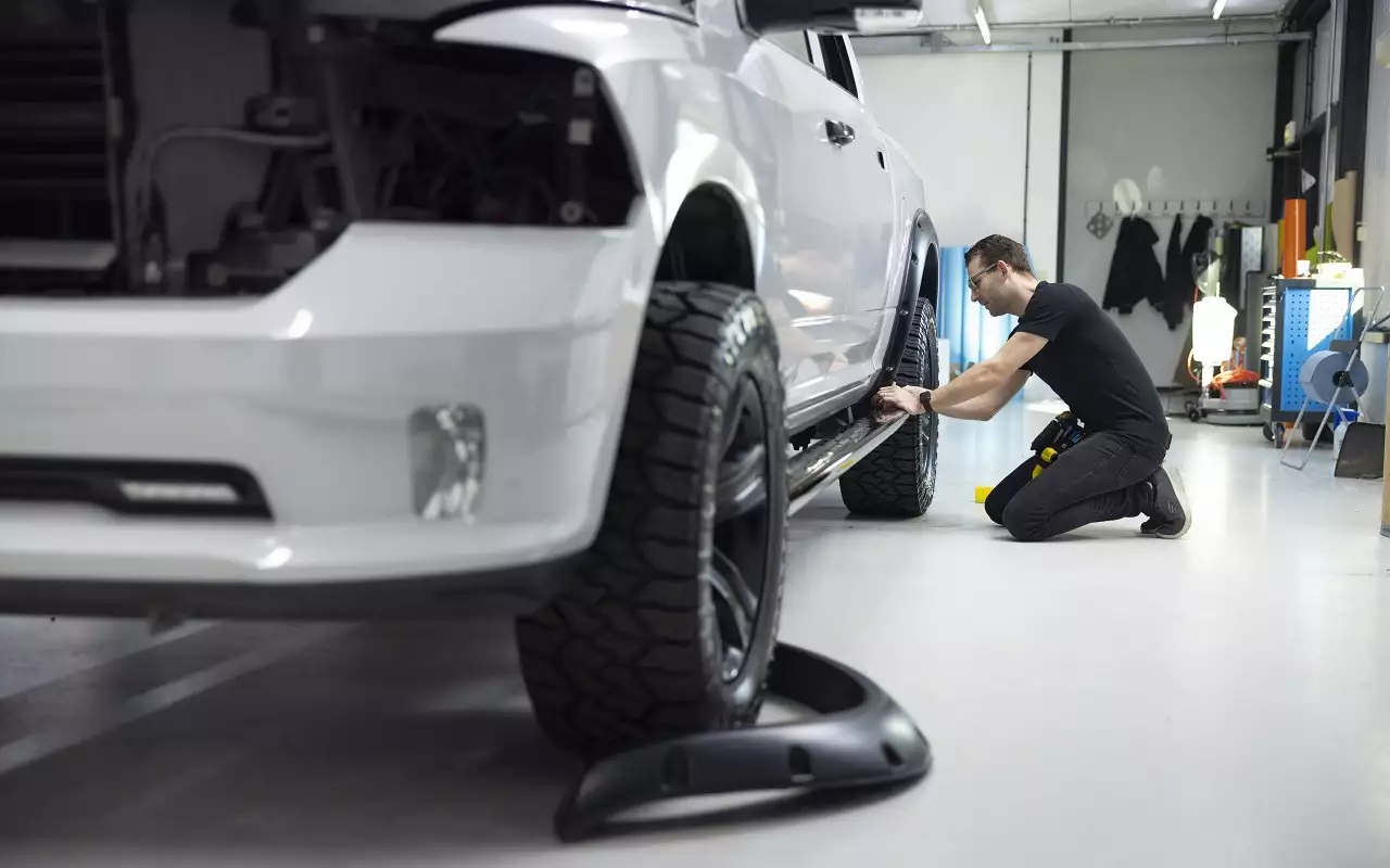 Весенний шиномонтаж: когда менять резину и на что обратить внимание