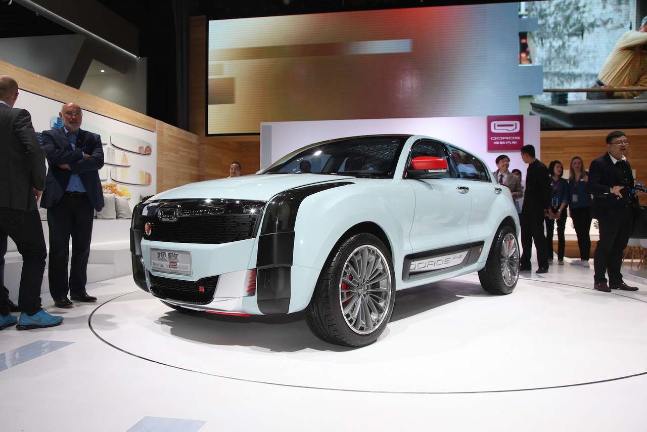 Китайско-израильский Qoros 2 оказался небольшим кроссовером