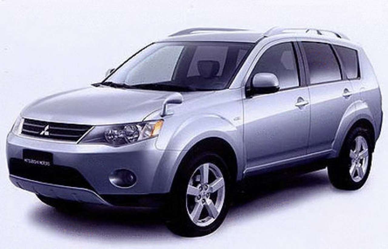 Машины Mitsubishi меняют марку на Peugeot-Citroen