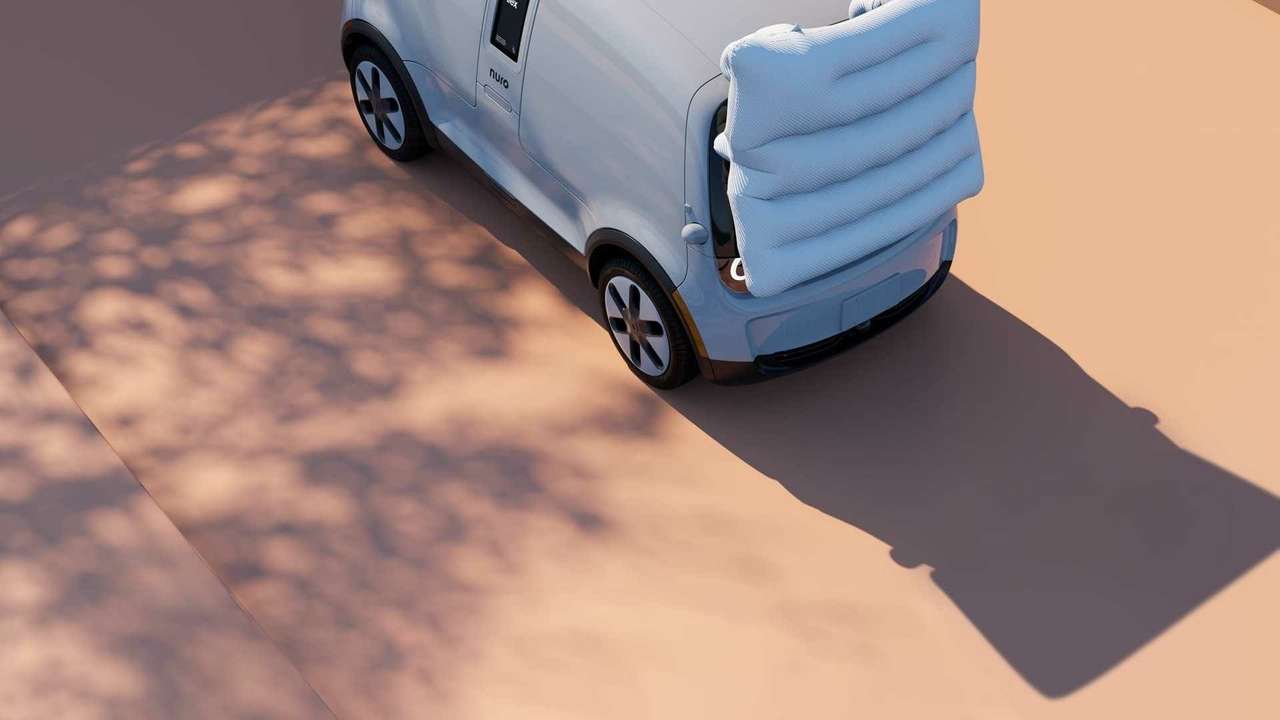 У этого «малыша» подушка перед бампером. И вот почему