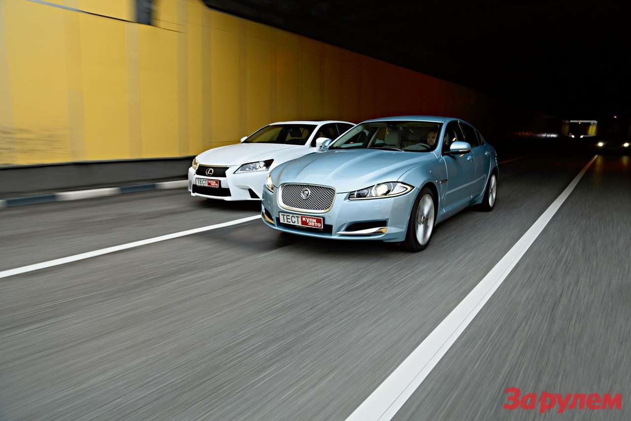 Jaguar XF против Lexus GS