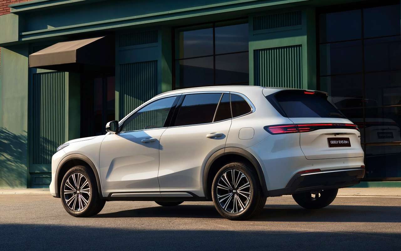 Популярный бренд привезет в РФ «дальнобойный» кроссовер