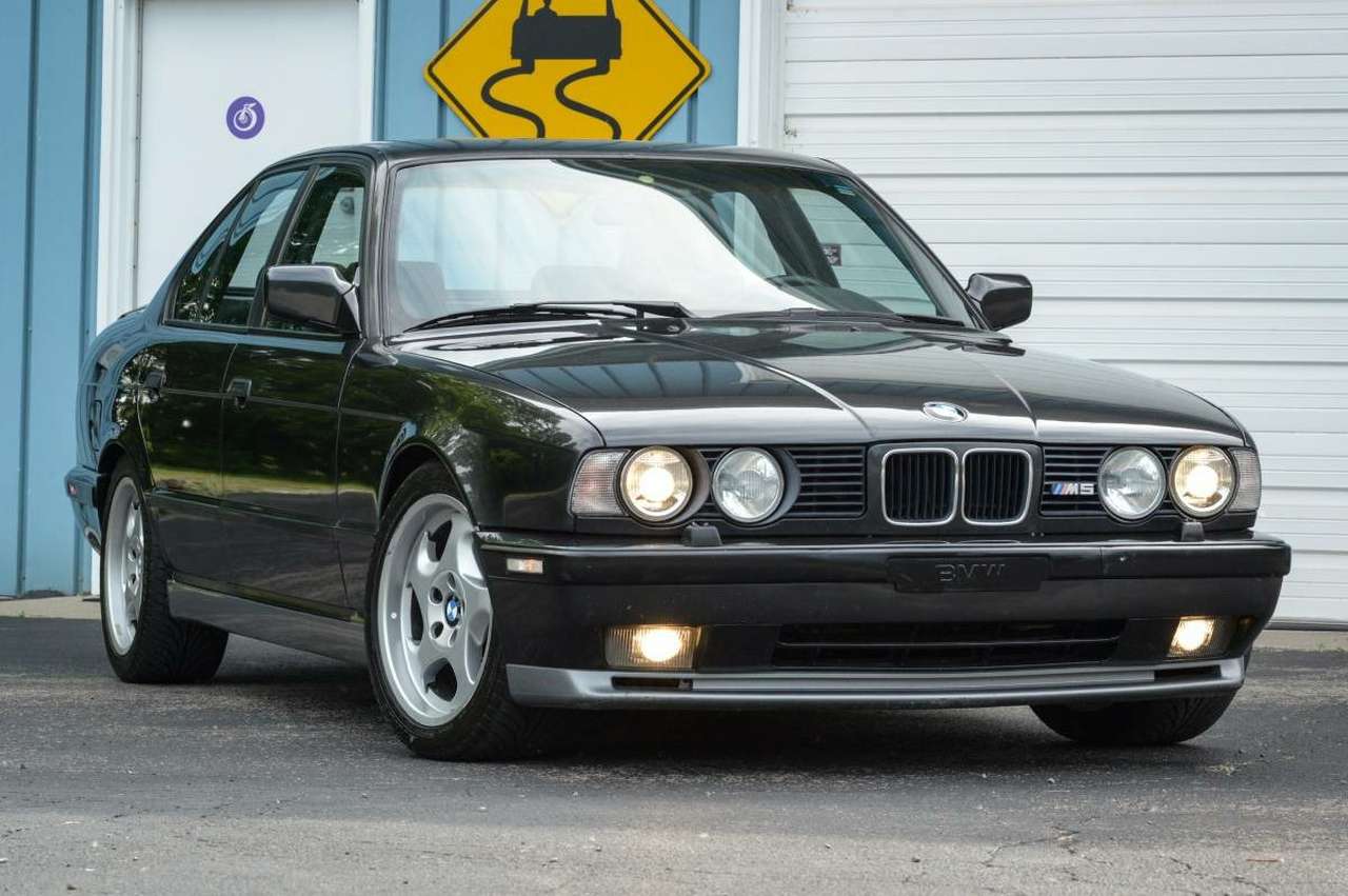 Демон с секретом: что таит в себе классический BMW M5