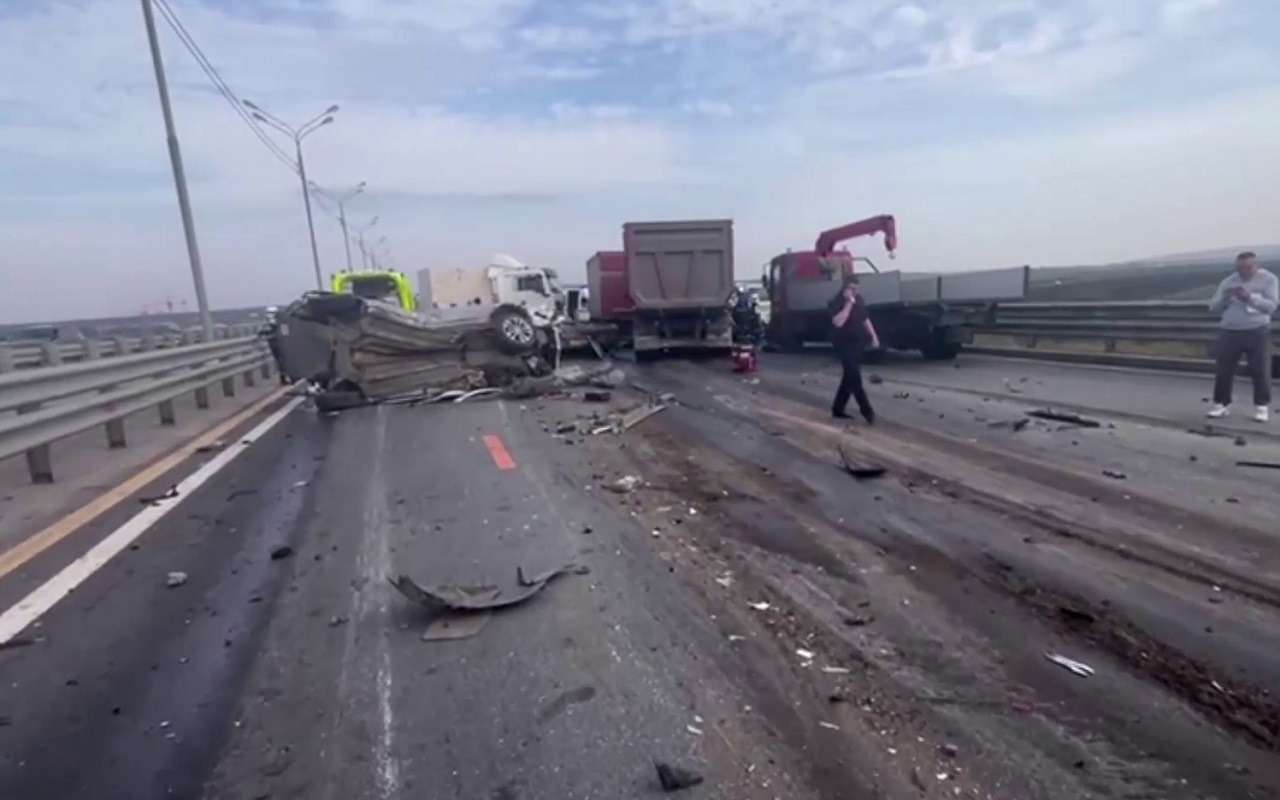 Двое пострадавших в ДТП в Подмосковье находятся в тяжелом состоянии