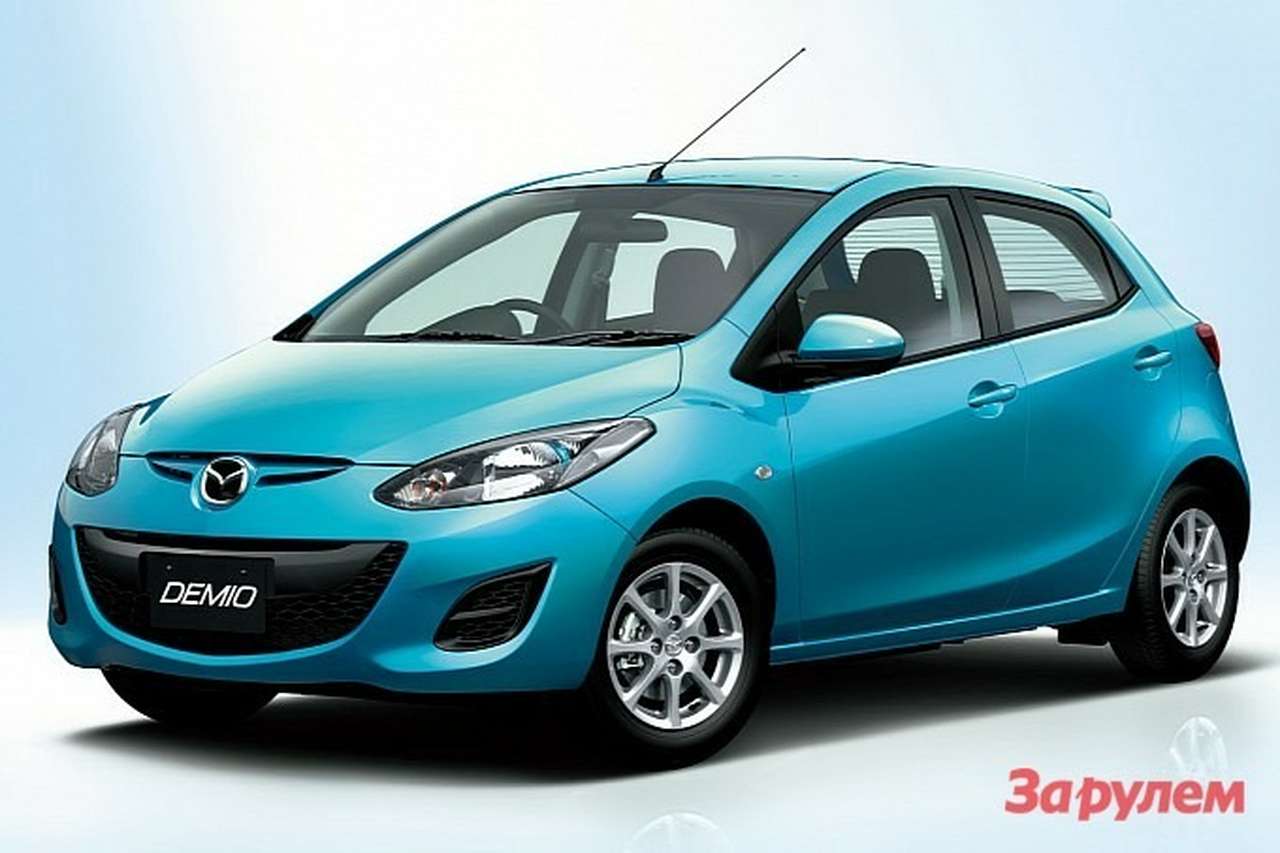 Посвежевшую Mazda2 начали продавать в Японии