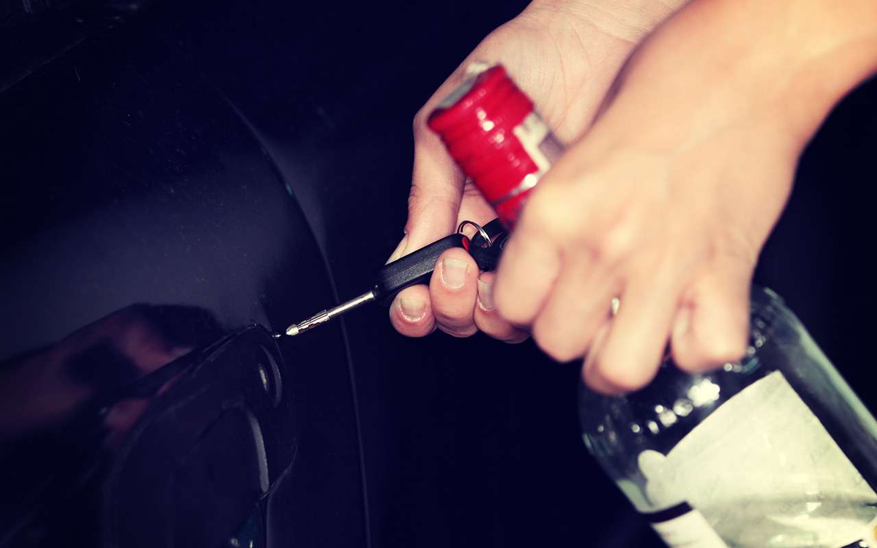 Полиция поймала пьяного «гонщика»-рецидивиста на Toyota Land Cruiser (видео)