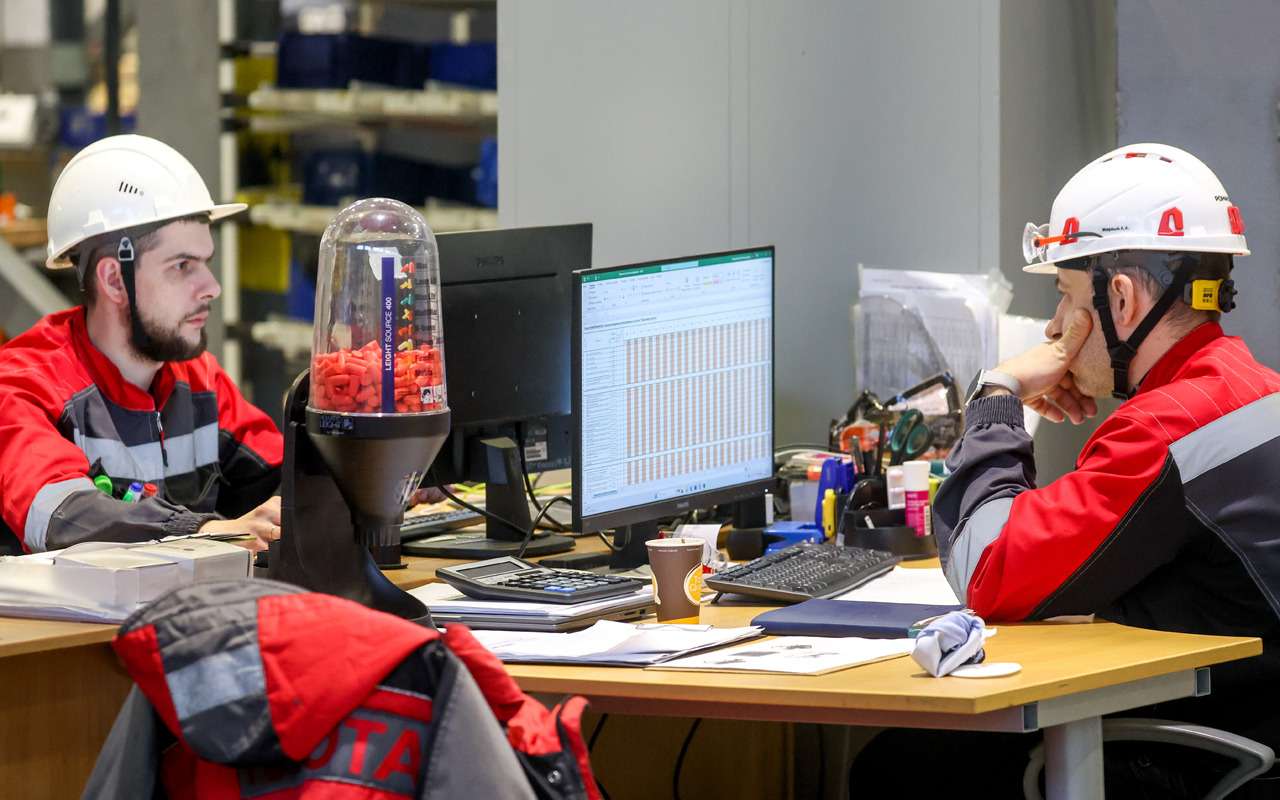 Производство грузовиков БАЗ в Шушарах