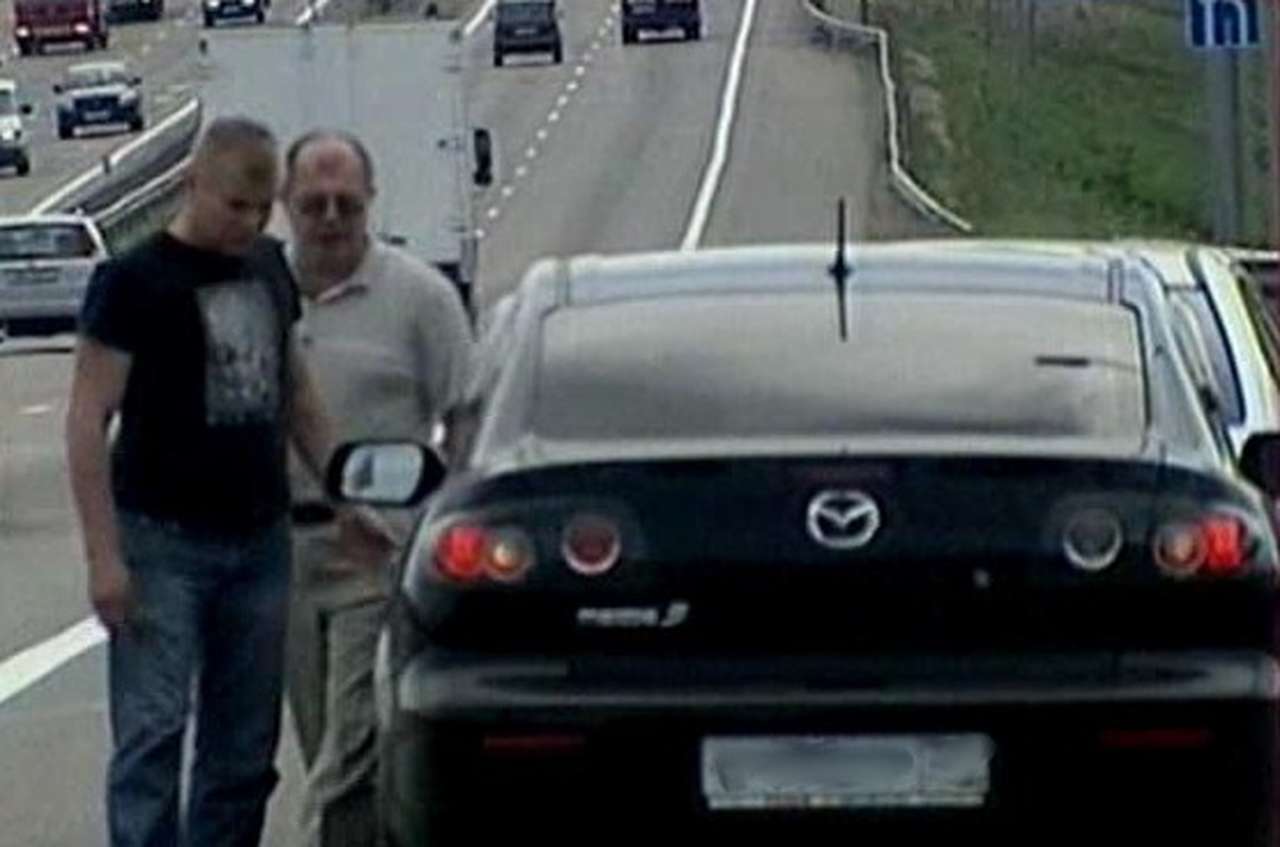 ЛДПР предлагает строже карать за автоподставы 