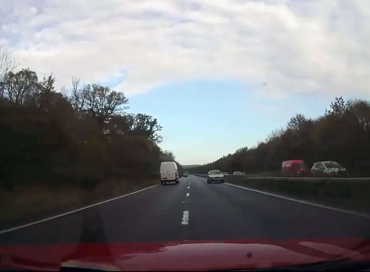 Пожилой мужчина ухитрился проехать по встречке 13 км (ВИДЕО)