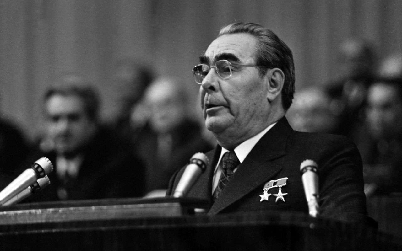 На торги выставлены водительские права Брежнева