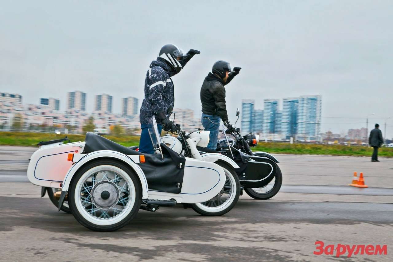 Черное и белое: «Урал-Ретро»