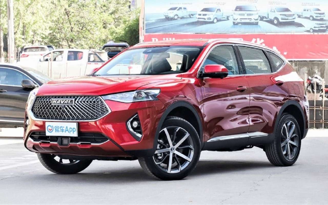 В Китае красный в палитре цветов Haval F7 был и до фейслифта