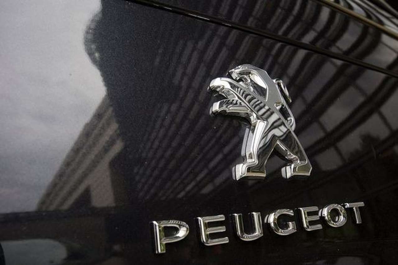 Концерн PSA подтвердил проведение переговоров с китайским Dongfeng