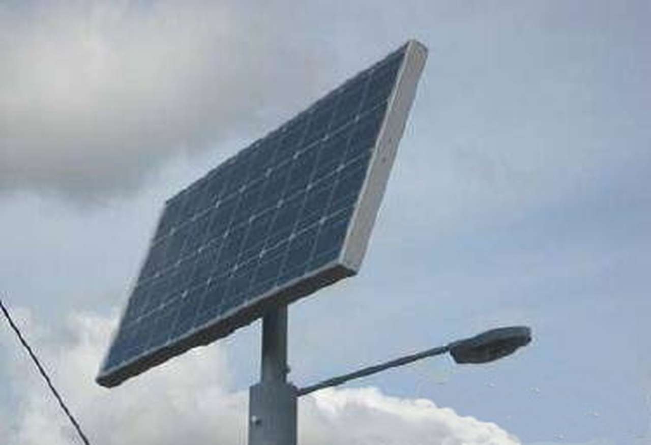  Дороги Нижегородской области освещают фонари на солнечных батареях